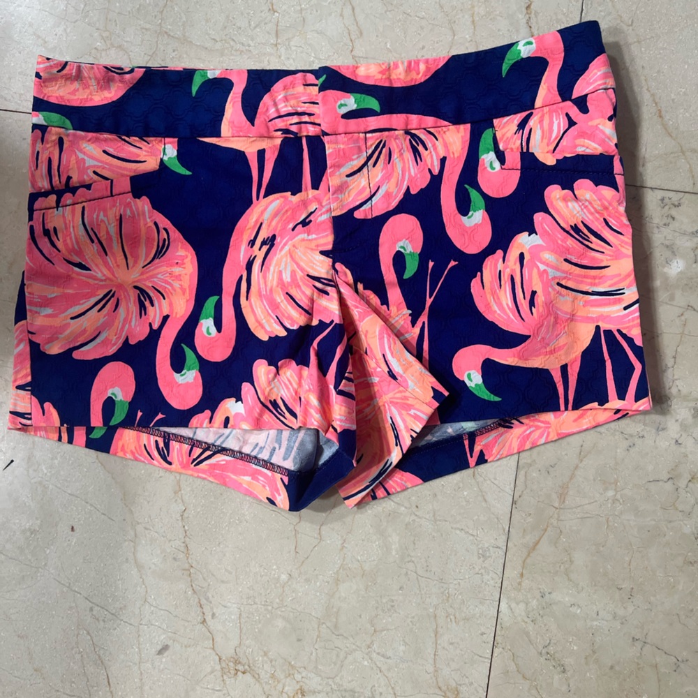 never worn Lilly Pulitzer Ellie Shorts Resort Navy Gimme Some Leg Flamingo